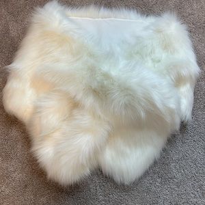 Ivory Faux Fur Bridal Shawl